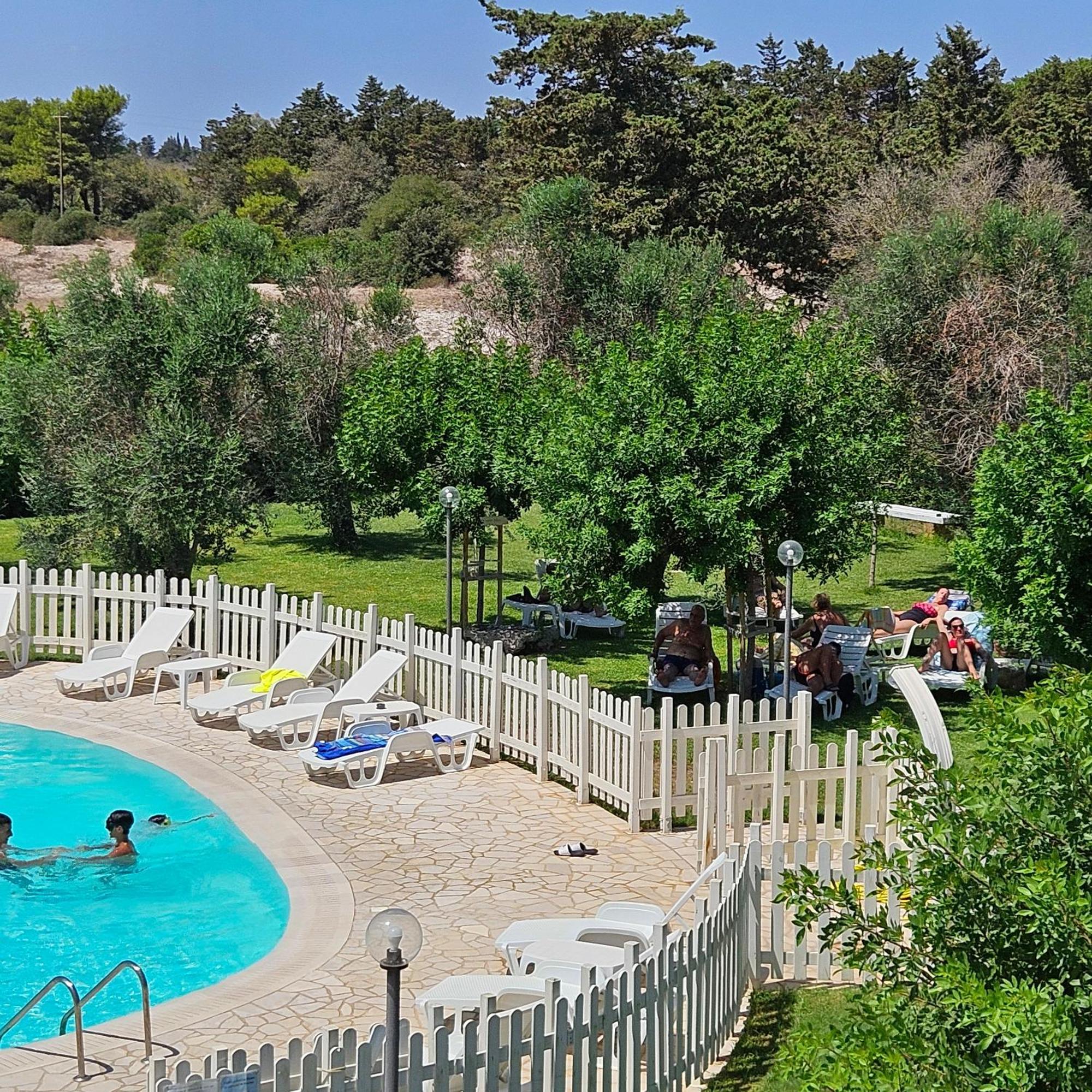 Agriturismo La Rondine Otrante Extérieur photo